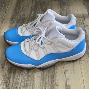 Jordan low 11’s